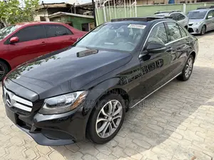 Mercedes-Benz C300 Luxury 4matic Sedan AWD (2.0L 4cyl 7A) 2017 Black