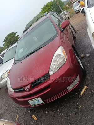Toyota Sienna LE FWD 2006 Red