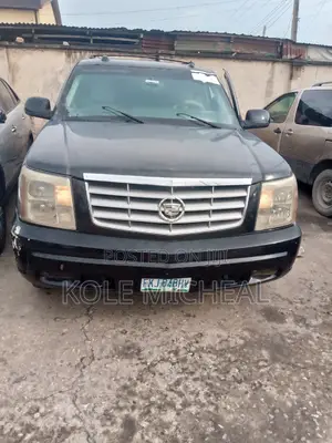 Cadillac Escalade 2005 Black