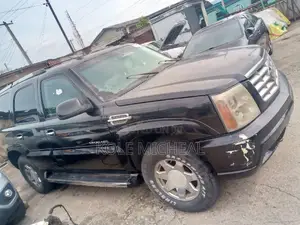Cadillac Escalade 2005 Black