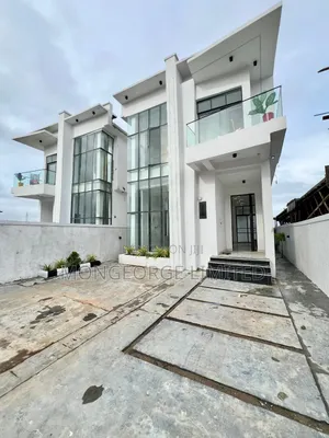 5bdrm Duplex in Chevron for sale