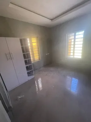 2bdrm Block of Flats in Omolayo, Akobo for rent