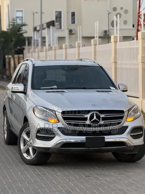 Mercedes-Benz GLE-Class GLE 350d 4MATIC 2016 Blue
