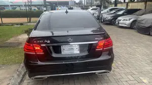 Mercedes-Benz E350 Base 4Matic Sedan AWD (3.5L 6cyl 7A) 2014 Black