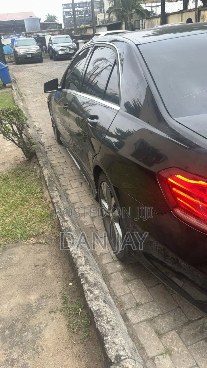 Mercedes-Benz E350 Base 4Matic Sedan AWD (3.5L 6cyl 7A) 2014 Black