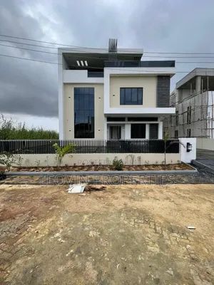 6bdrm Penthouse in Chevron Luxury, Lekki Expressway for sale