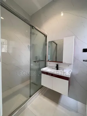 6bdrm Penthouse in Chevron Luxury, Lekki Expressway for sale