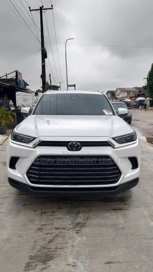 Toyota Grand Highlander XLE AWD 2024 White