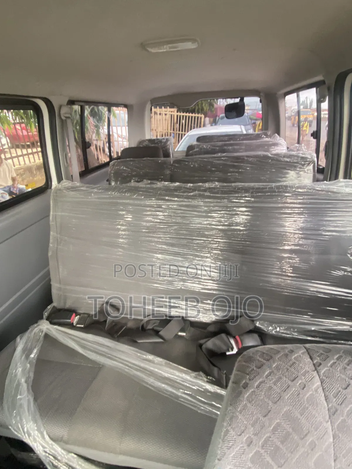 Toyota HiAce 2019 White