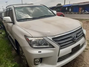 Lexus LX 570 AWD 2013 White