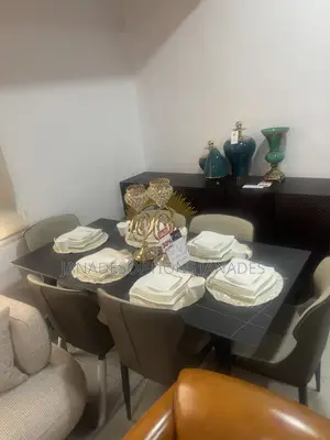 6 Seater Dinning Table