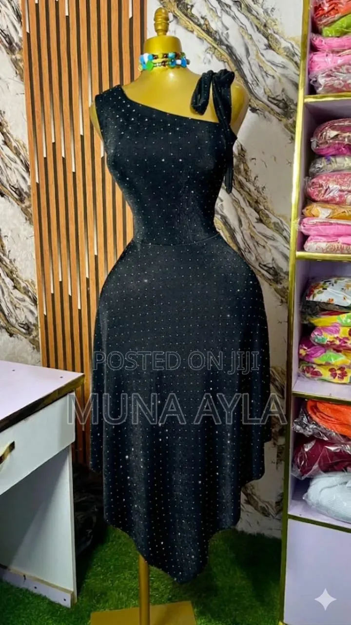 We Sell Quality Basic Tops at Affordable Prices