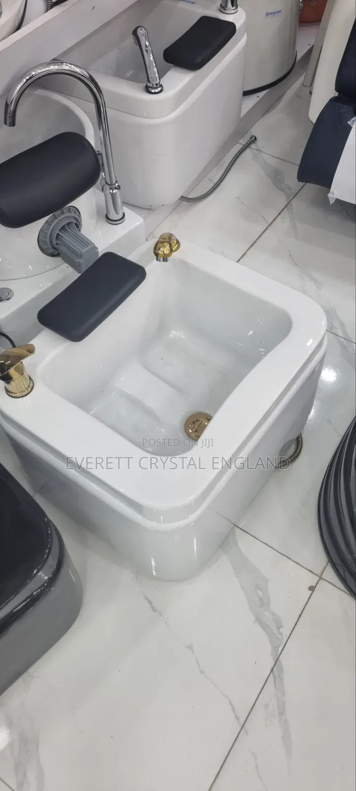 Square Pedicure White