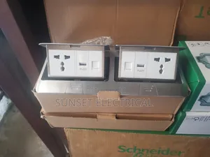 Pop Up Floor Socket With 2 Usb and 2data