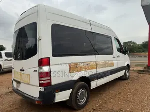 Mercedes-Benz Sprinter 2011 White