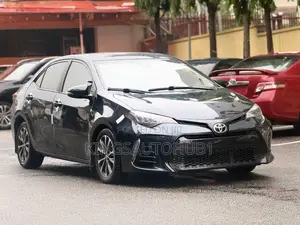 Toyota Corolla SE (1.8L 4cyl 6M) 2018 Black