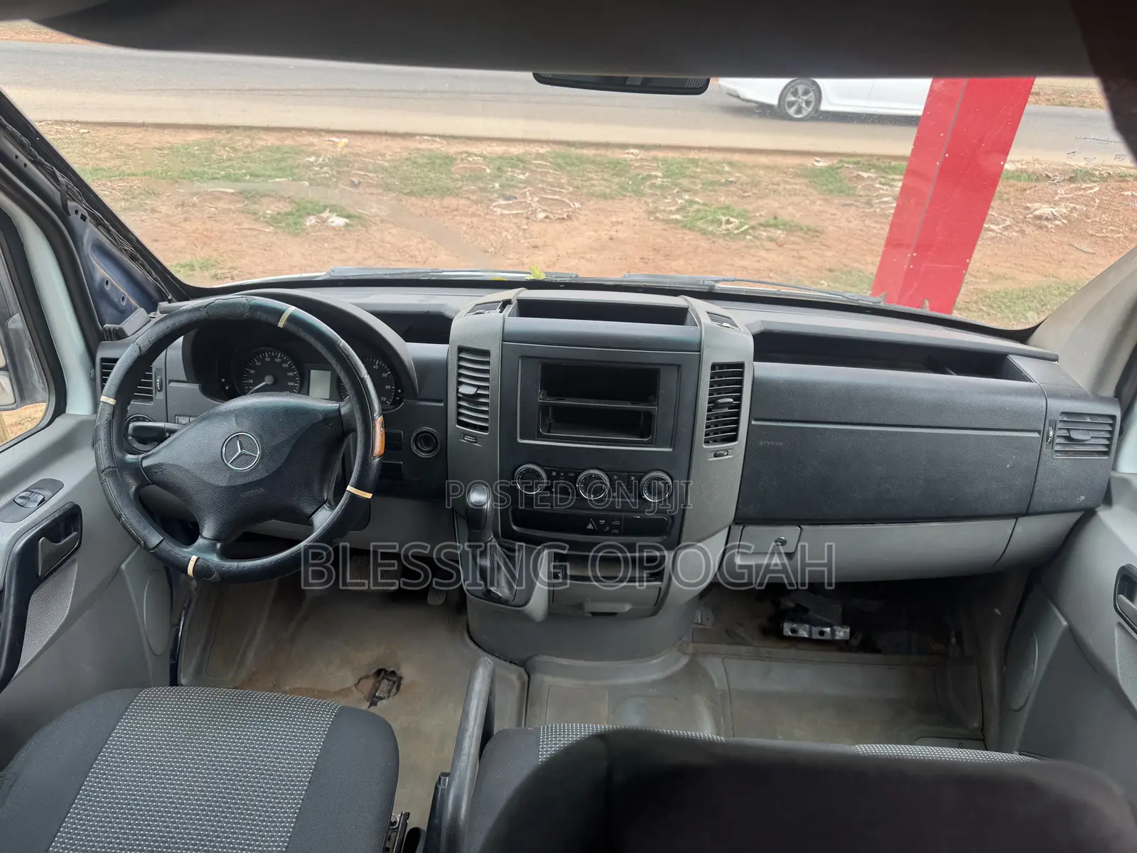 Mercedes-Benz Sprinter 2011 White