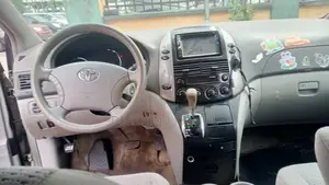 Toyota Sienna LE FWD 2006 Silver