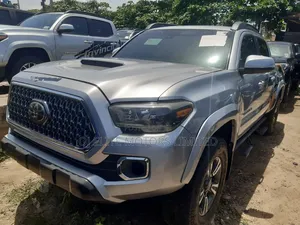 Toyota Tacoma Limited 2018 Silver