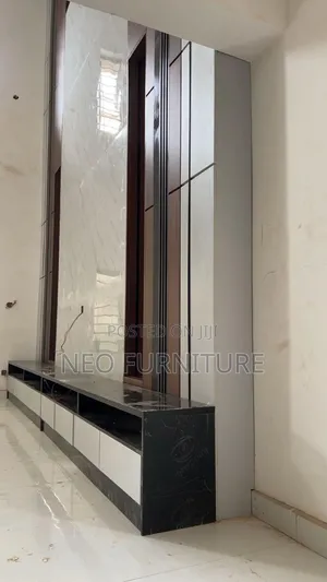 Executive Tv Console 32ft by 18ft