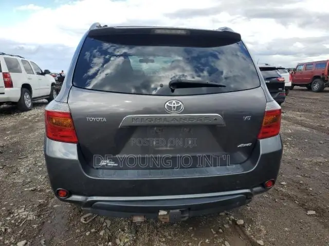 Toyota Highlander SE 2010 Gray