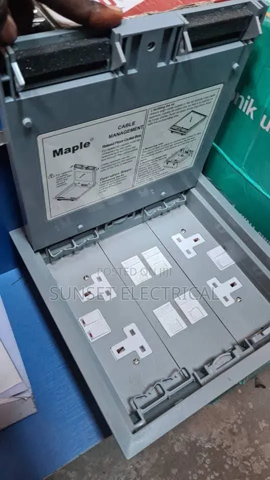 Uk Floor Box