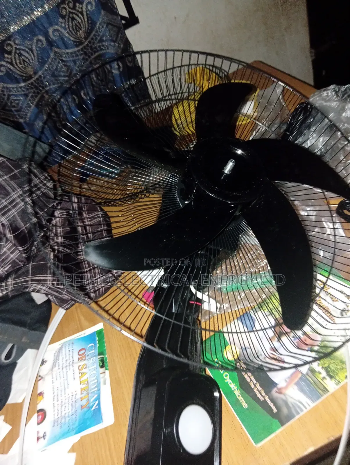 Solar Rechargeable Fan