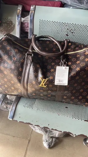 Traveling Bags 15,000 for Small Size