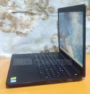 Laptop Dell Latitude 3510 16GB Intel Core i7 SSD 512GB