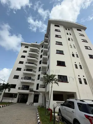 3bdrm Block of Flats in Ikoyi for rent