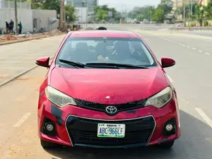 Toyota Corolla 2015 Red