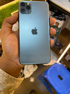 Apple iPhone 11 Pro Max 64 GB Green