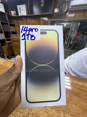 New Apple iPhone 14 Pro 1 TB Gold