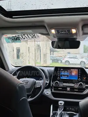 Toyota Highlander 2021 Blue