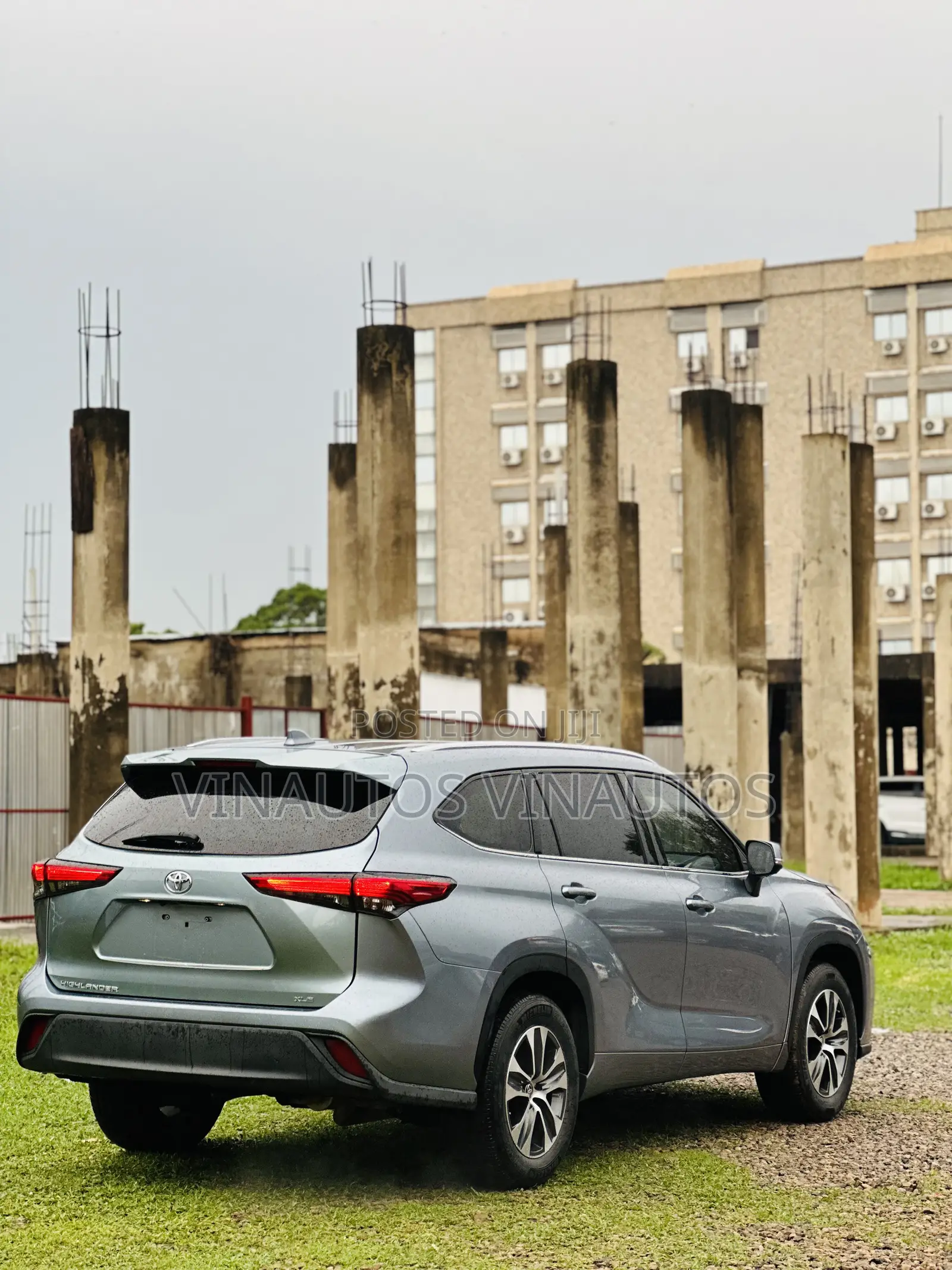 Toyota Highlander 2021 Blue