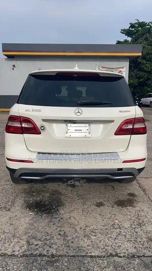 Mercedes-Benz M Class ML350 4MATIC 4dr SUV AWD (3.5L 6cyl 7A) 2014