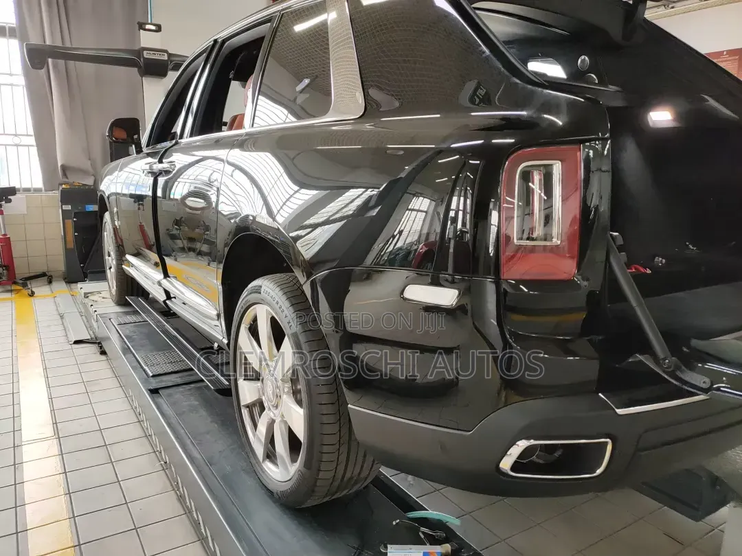 High Quality Certified Automatic Side Step Rolls Royce Cullinan