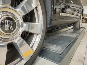 High Quality Certified Automatic Side Step Rolls Royce Cullinan