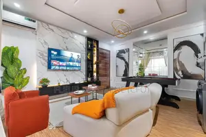 One Bedroom Luxury Apartment