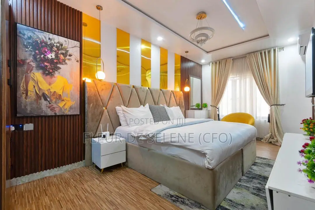 One Bedroom Luxury Apartment