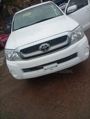 Toyota Hilux 2.0 VVT-i 2010 White