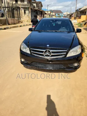 Mercedes-Benz C300 Luxury Sedan RWD (3.0L 6cyl 7A) 2010 Black