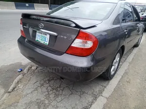 Toyota Camry XLE V6 4dr Sedan (3.0L 6cyl 5A) 2004 Gray