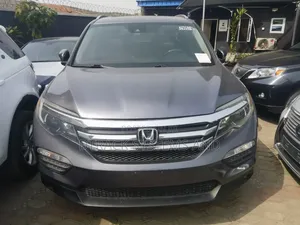 Honda Pilot Touring 4dr SUV (3.5L 6cyl 9A) 2016 Gray