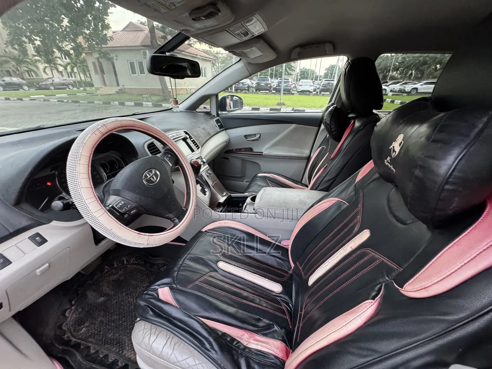 Toyota Venza XLE 2012 Silver