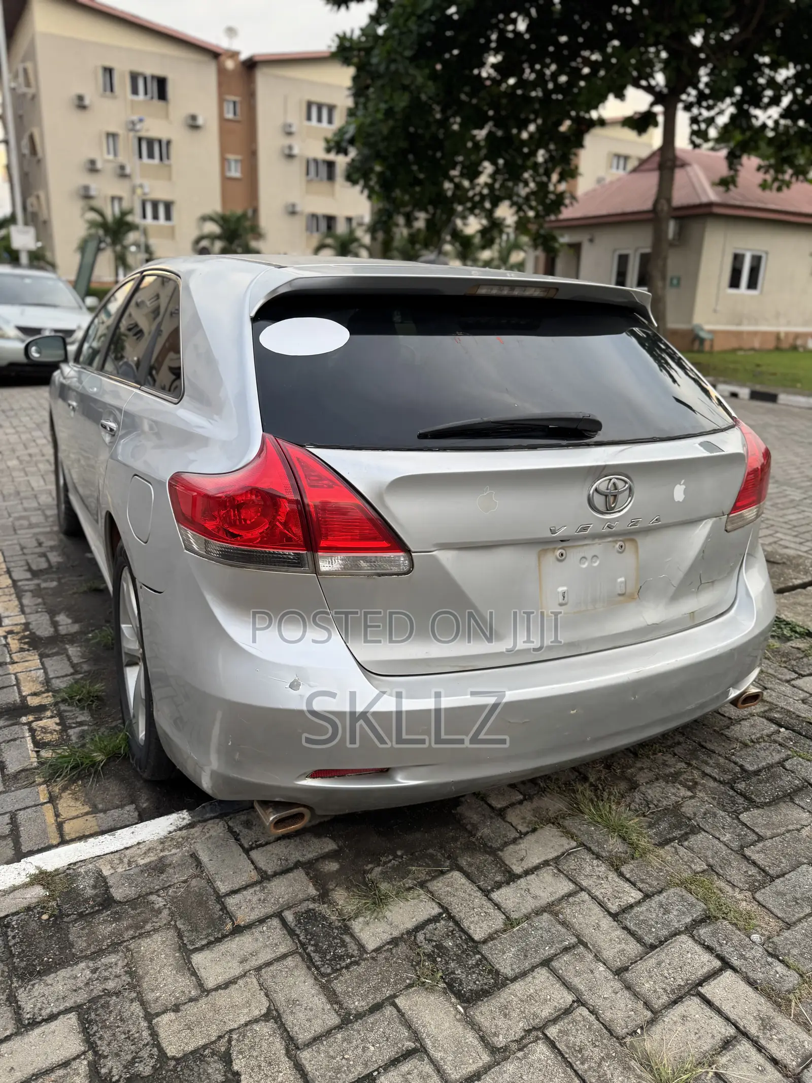 Toyota Venza XLE 2012 Silver
