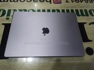 Laptop Apple MacBook Pro M1 32GB Apple M1 Max SSD 1T