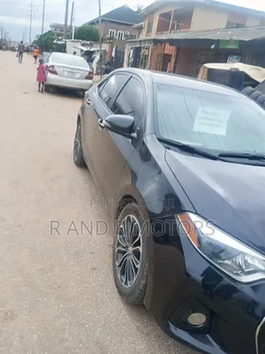 Toyota Corolla 2016 Black