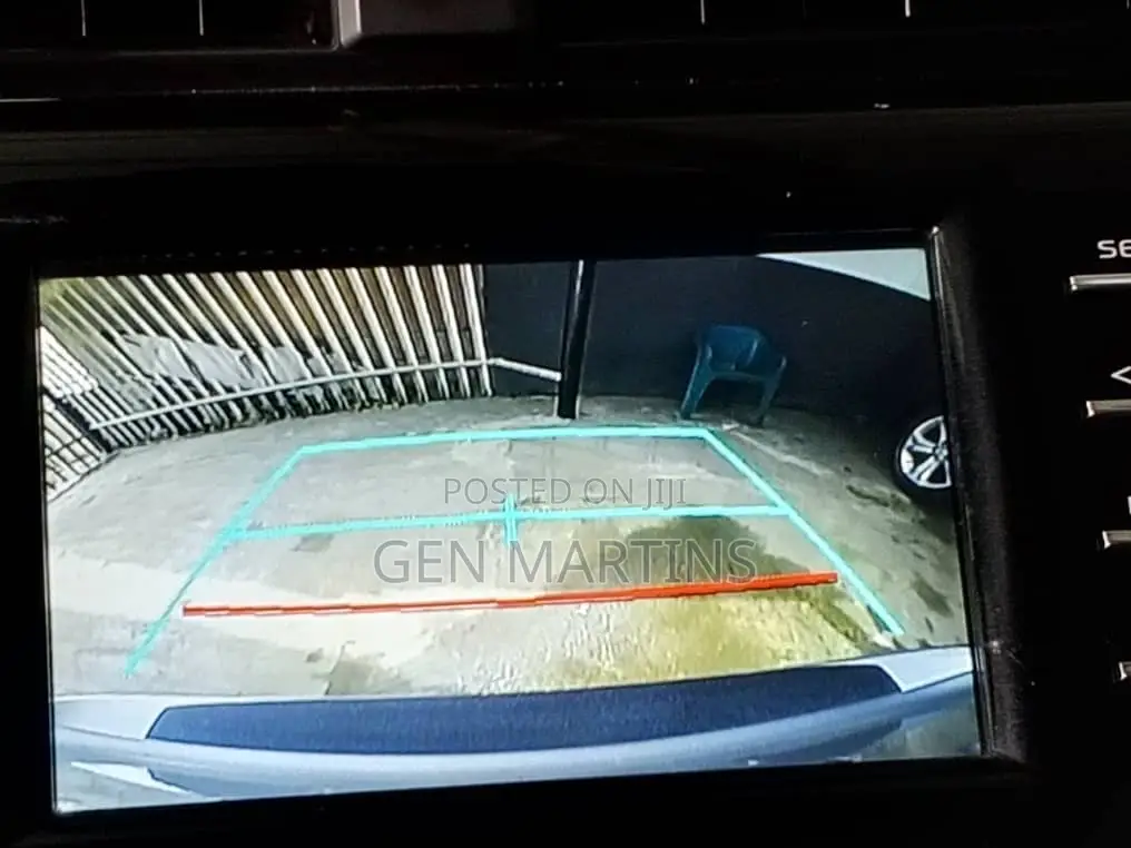 Toyota Camry 2018 Silver