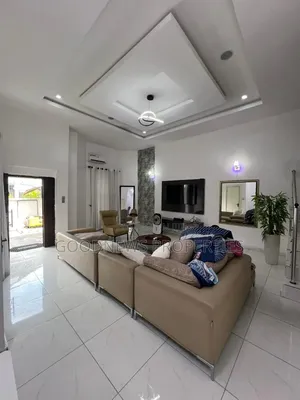 Furnished 4bdrm Duplex in Chevron for rent